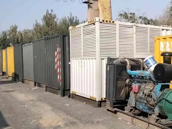 泰顺200KW柴油发电机机组每小时油耗是多少？